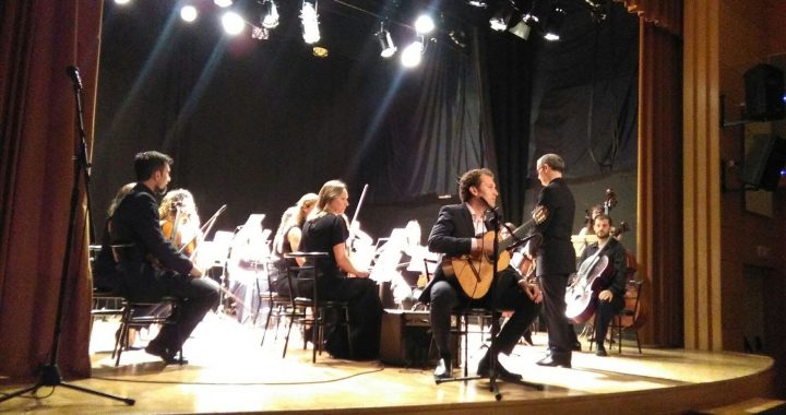 L’auditori de Ondara va acollir el dissabte l’espectacular concert D’Aranjuez de L’OMA amb Miquel Pérez a la guitarra